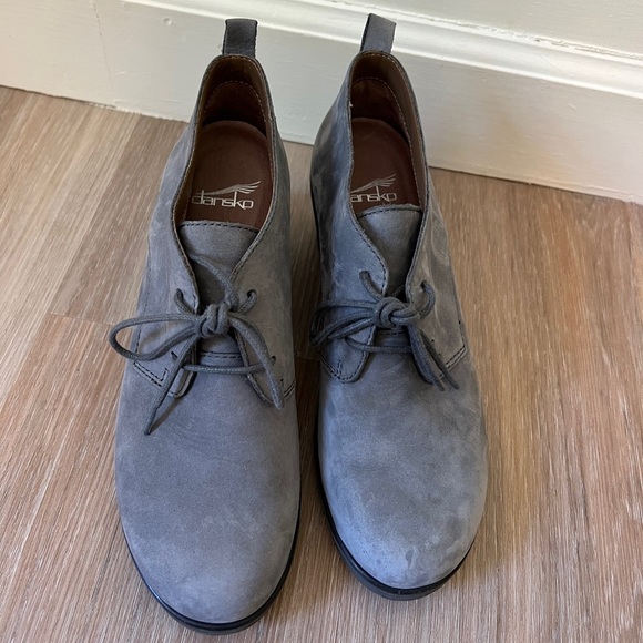 Dansko Gray Suede Nubuck Leather Lace-Up Wedge Booties – Size 37 6.5 7 women’s - Picture 2 of 10